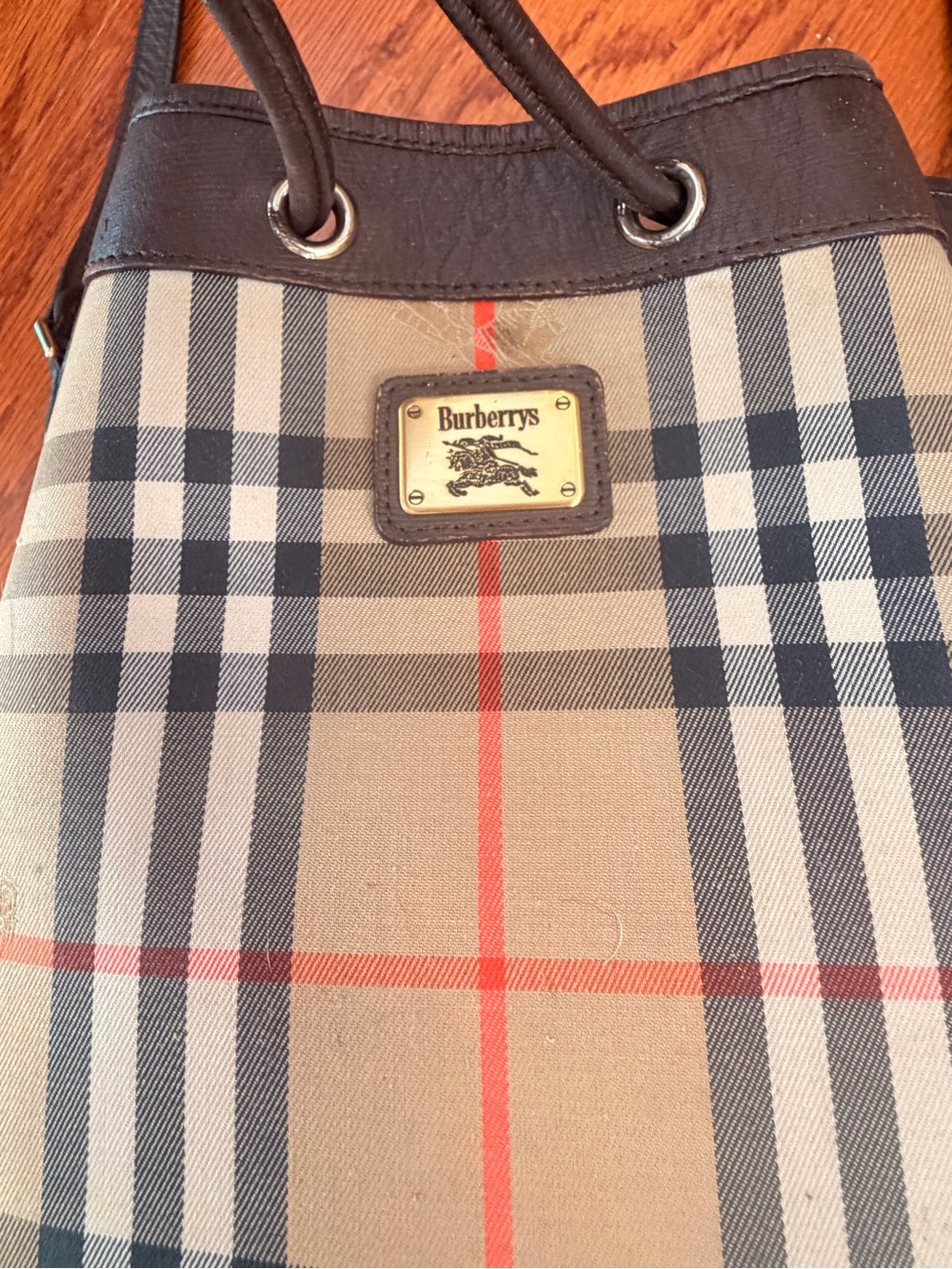 Burberry’s VINTAGE 1990 era Nova Check Bucket Bag Brown leather - Picture 2 of 14
